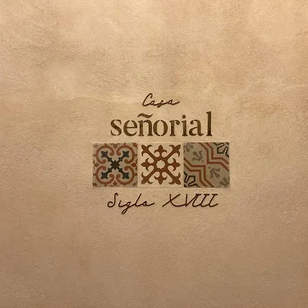 Casa Señorial Del Siglo Xviii * Sevilla