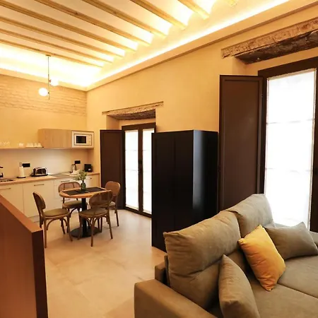 Casa Señorial Del Siglo Xviii * Sevilla